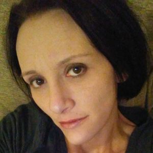 Meet your Posher, Chrystal